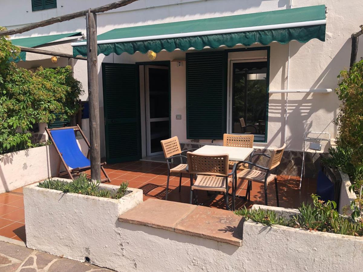 Azienda Agricola Sapereta Porto Azzurro Exteriör bild