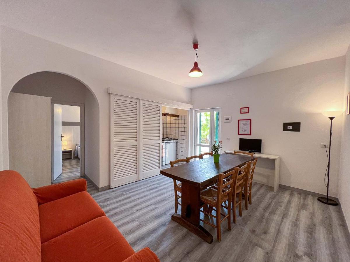 Azienda Agricola Sapereta Porto Azzurro Exteriör bild