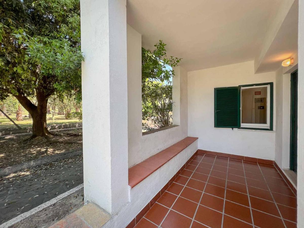 Azienda Agricola Sapereta Porto Azzurro Exteriör bild