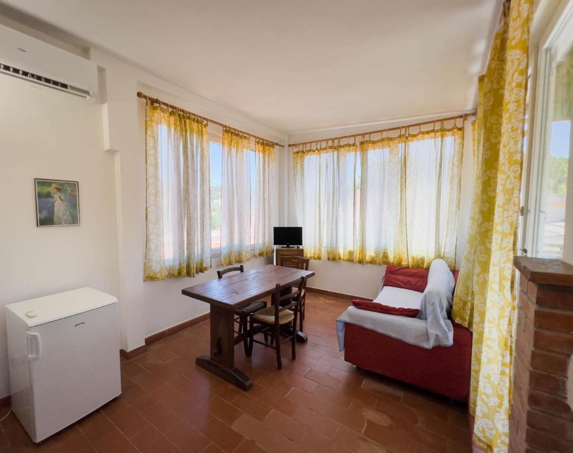 Azienda Agricola Sapereta Porto Azzurro Exteriör bild