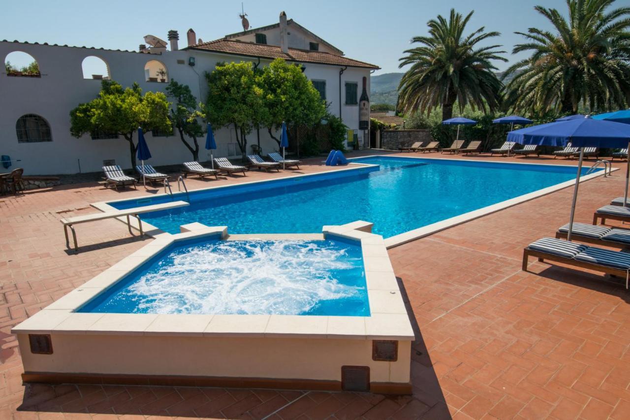 Azienda Agricola Sapereta Porto Azzurro Exteriör bild