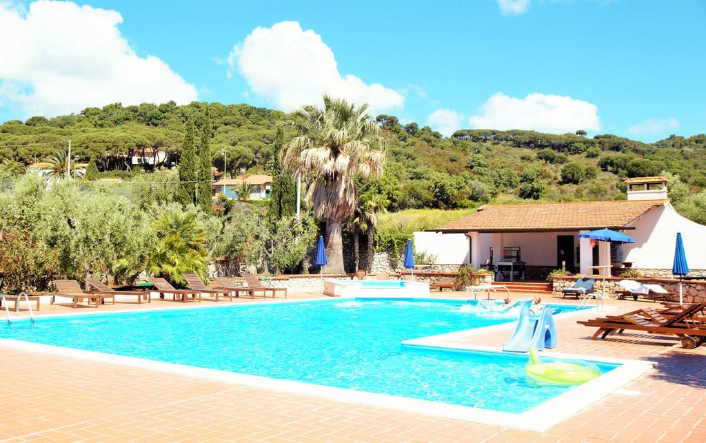 Azienda Agricola Sapereta Porto Azzurro Exteriör bild