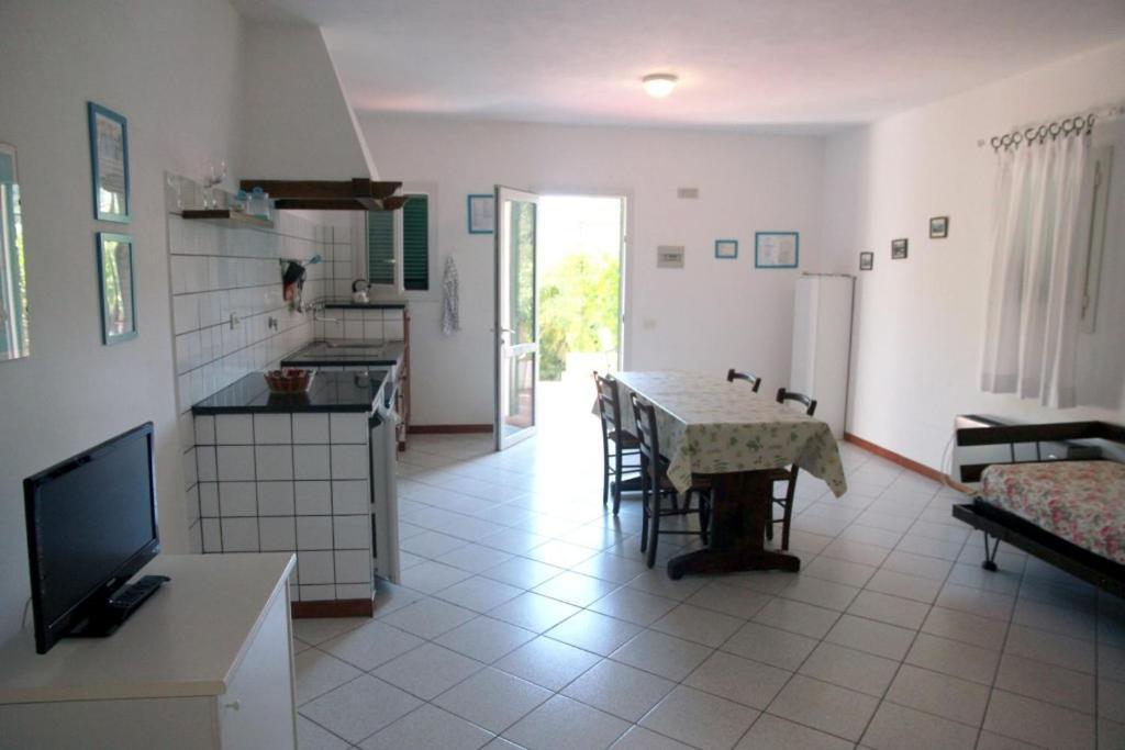 Azienda Agricola Sapereta Porto Azzurro Exteriör bild