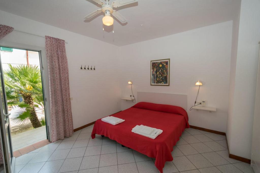 Azienda Agricola Sapereta Porto Azzurro Exteriör bild