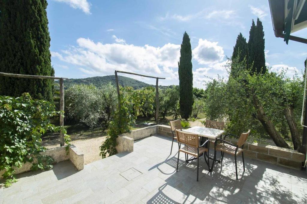 Azienda Agricola Sapereta Porto Azzurro Exteriör bild