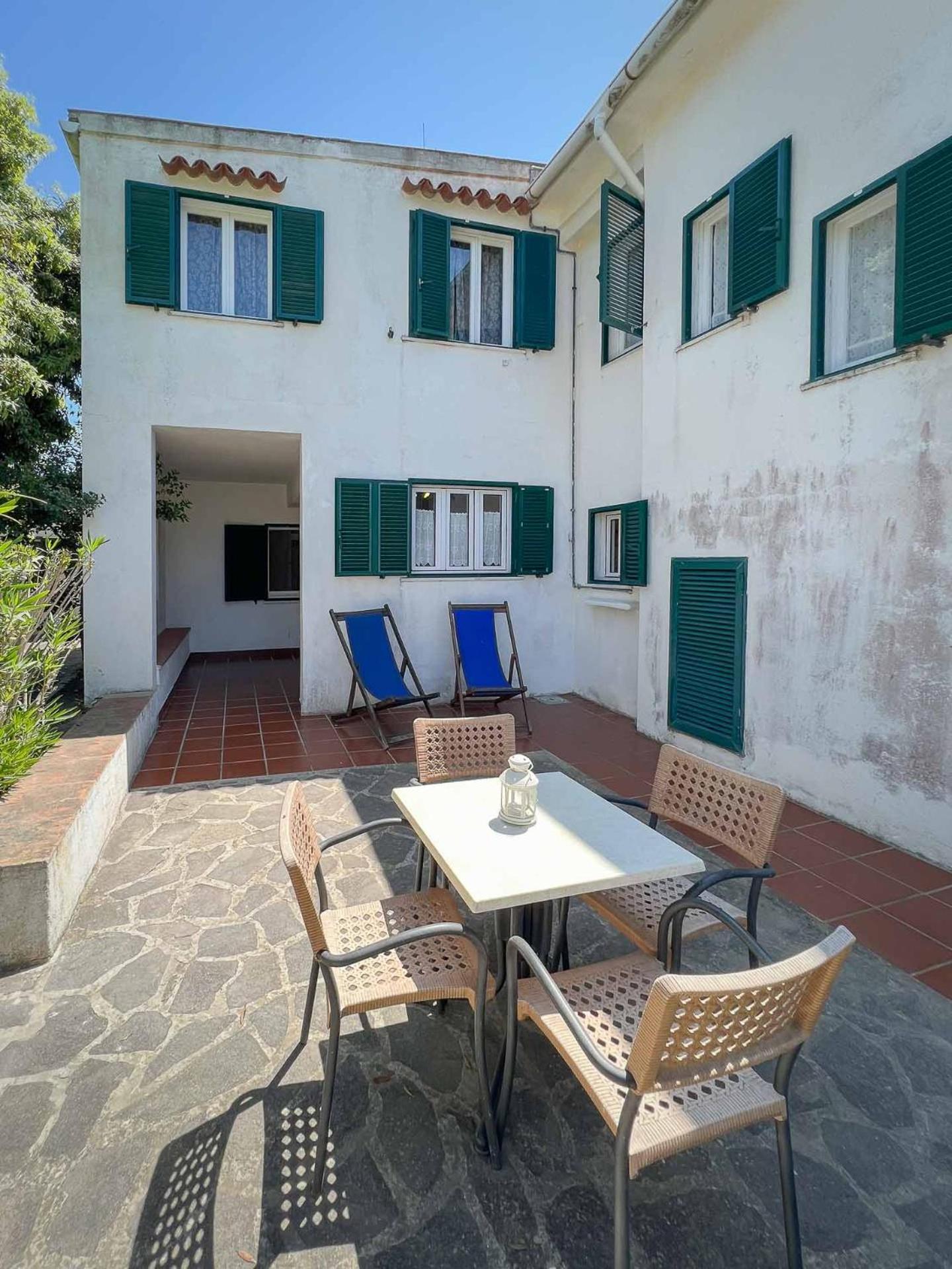 Azienda Agricola Sapereta Porto Azzurro Exteriör bild