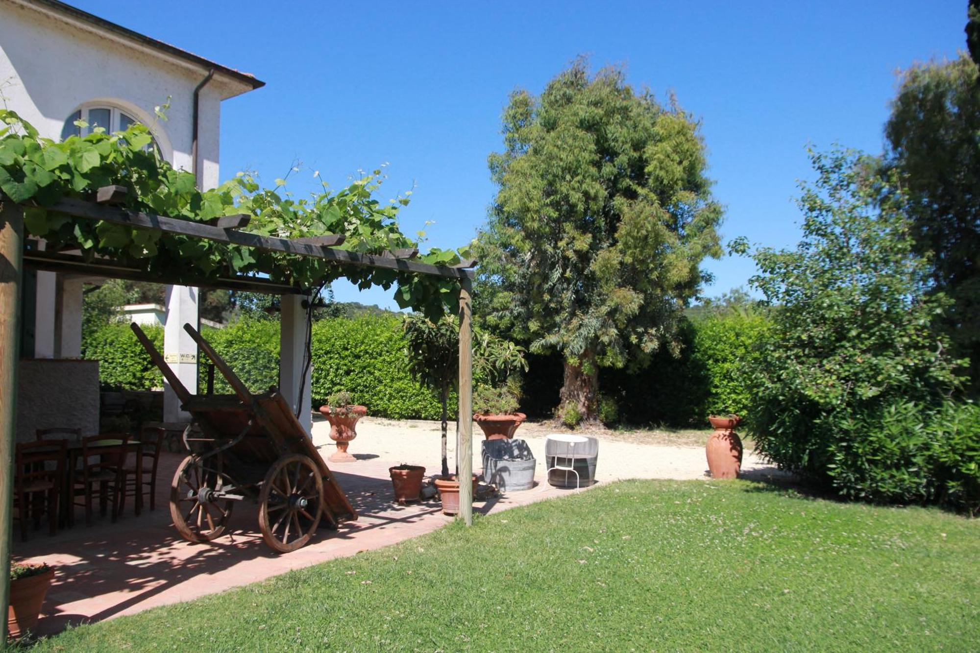 Azienda Agricola Sapereta Porto Azzurro Exteriör bild